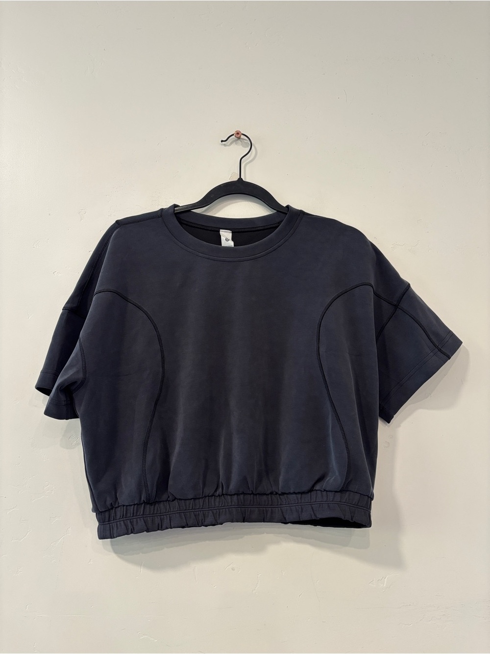 Lululemon Softstreme Gathered T-Shirt Graphite Grey Size 10 Short Sleeve Crop